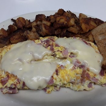 Norm's Diner - My omelet. That's a lot of food. - Diners Near Me - Groton, Connecticut