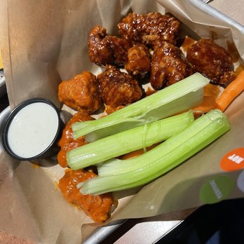 Buffalo Wild Wings - boneless hot and teriyaki - Chicken Wings Near Me - Iowa City, Iowa Buffalo Wild Wings - boneless hot and teriyaki - Chicken Wings Near Me - Iowa City, Iowa