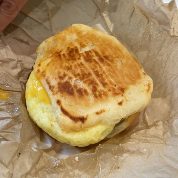 Woods Coffee - Gluten free egg and sausage sandwich - Coffee & Tea Near Me - Bellevue, Washington