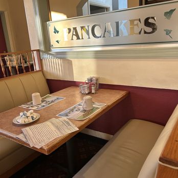 Astronomical Pancake House - Booth - Breakfast & Brunch Near Me - Williamsburg, Virginia