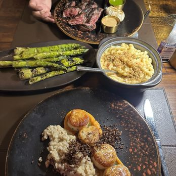 Char-Kol - Skirt steak Asparagus Lobster Mac and cheese Scallops - Steakhouses Near Me - Freehold, New Jersey Char-Kol - Skirt steak Asparagus Lobster Mac and cheese Scallops - Steakhouses Near Me - Freehold, New Jersey