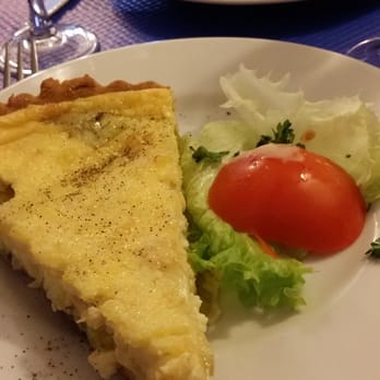 Les Ursulines - Leek quiche (quiche poireau) - French Near Me - Paris, 75