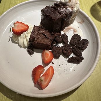 Pappasito's Cantina - Fiesta Fudge Brownies - Tex-Mex Near Me - Webster, Texas
