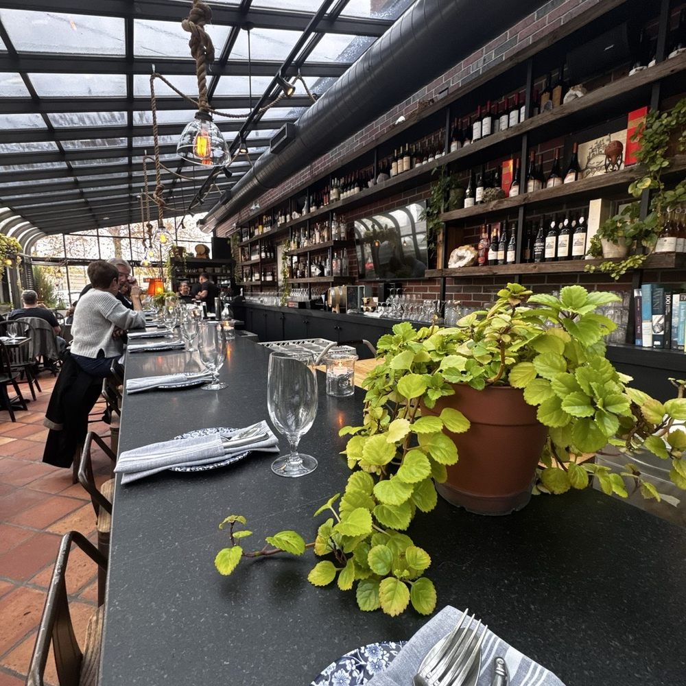 La Bodega - The bar - Spanish Near Me - Watertown, Massachusetts