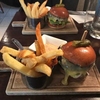 Lord's Tavern - Bars Near Me - London, XGL