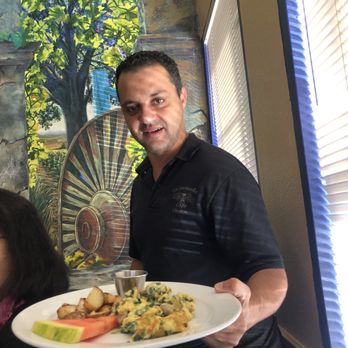 La Veranda Cafe - A great waiter Joseph - Italian Near Me - Clayton, California La Veranda Cafe - A great waiter Joseph - Italian Near Me - Clayton, California