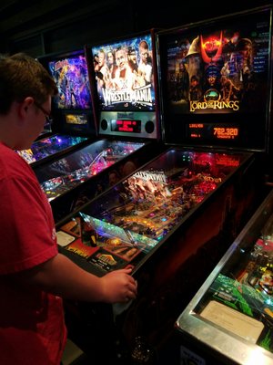 Level Up Arcade by null