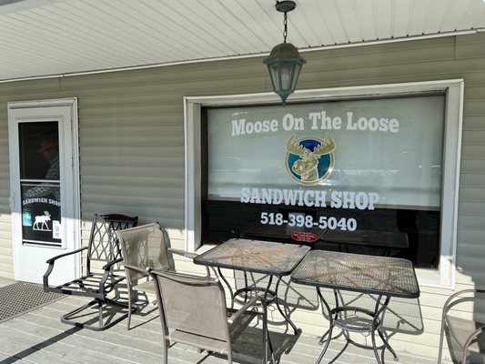 The Moose On The Loose by null