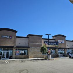 Tesla Supercharger - Am Pm mart, Wendy's , car wash & Starbucks - same center.