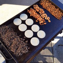 Chacho's Catering - Tacos de asada, pollo, y camarones