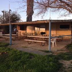 Central California Soaring Club - The clubhouse and patio.