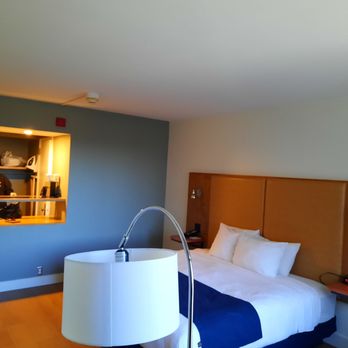 St Regis Hotel - King room - Hotels Near Me - Detroit, Michigan