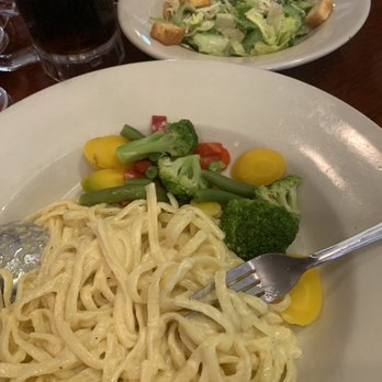 Brady's Restaurant - This is basically just linguini. Where's the Alfredo?! It did have a light cream sauce but no flavor. Not even salt. - American Near Me - Hammond, Louisiana Brady's Restaurant - This is basically just linguini. Where's the Alfredo?! It did have a light cream sauce but no flavor. Not even salt. - American Near Me - Hammond, Louisiana
