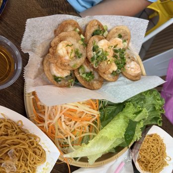 Bụi Quán - Banh Khot Vung Tau - Vietnamese Near Me - Houston, Texas