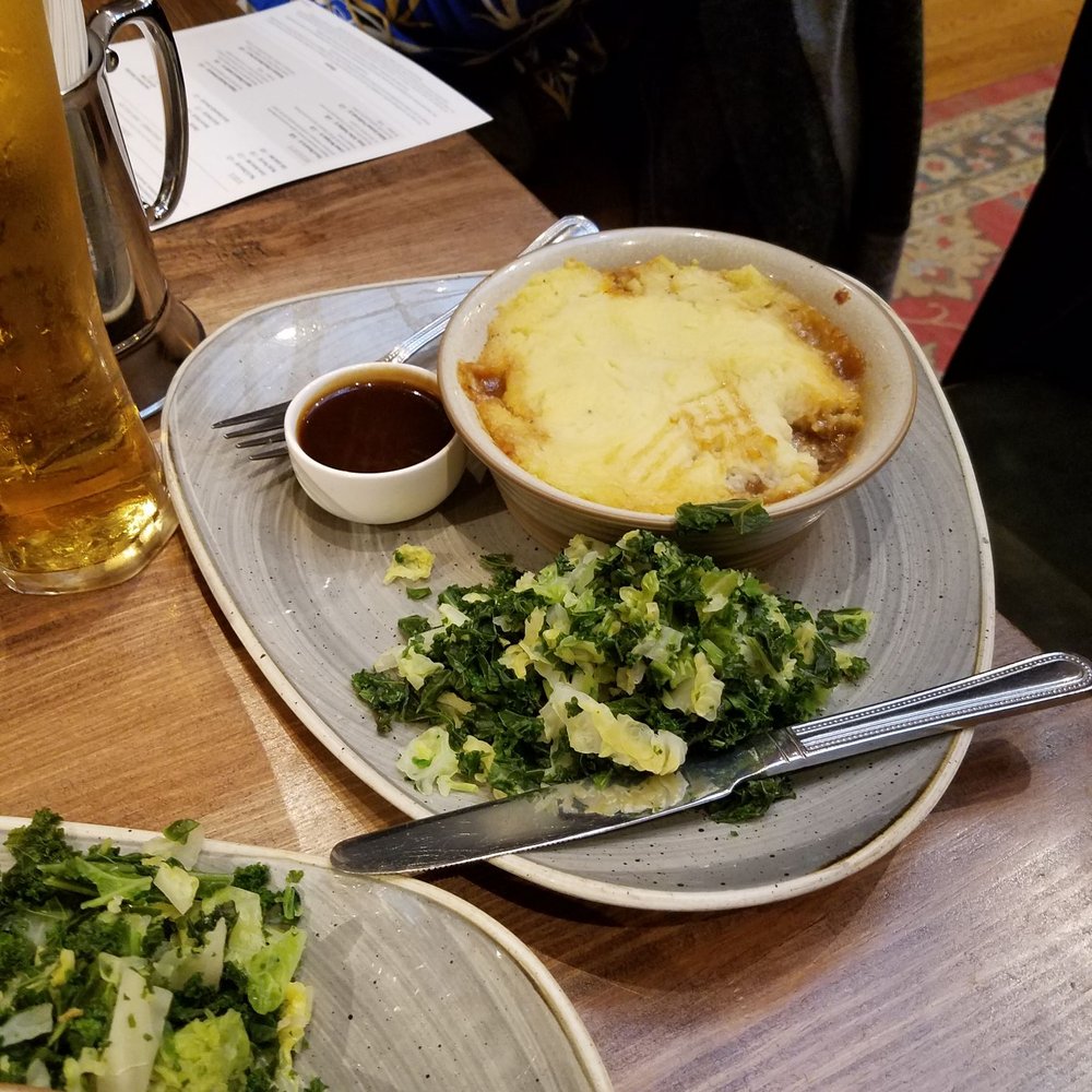 The Feathers - Shepherds pie - Pubs Near Me - London, XGL The Feathers - Shepherds pie - Pubs Near Me - London, XGL