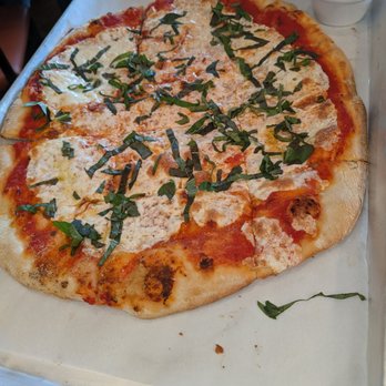 Vin 909 - Margherita pizza - New American Near Me - Annapolis, Maryland