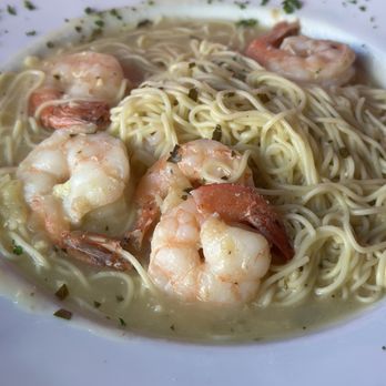 Vendetta's Pizza, Pasta & Grill - Shrimp fettuccine. Very  good - Desserts Near Me - Gainesville, Georgia