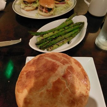 Daily Grill - Best chicken pot pie. - American Near Me - Burbank, California
