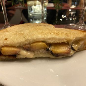 The Flavor Studio - Grilled Cheese with Wine dinner - Peachy, rosemary grilled peaches, Munster, pork belly, epoisses - Venues & Event Spaces Near Me - Reno, Nevada