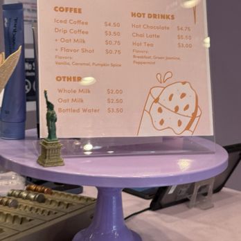 Funny Face Bakery - Cupcakes Near Me - New York, New York
