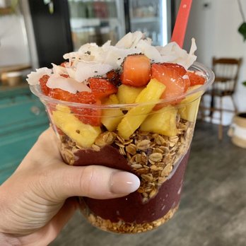 Escape root juicery - Hitch hiker bowl - Juice Bars & Smoothies Near Me - Dunedin, Florida Escape root juicery - Hitch hiker bowl - Juice Bars & Smoothies Near Me - Dunedin, Florida