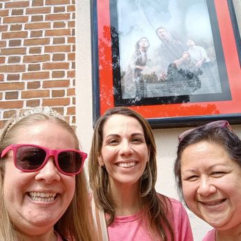 Movie Tavern Williamsburg - Great friends - Cinema Near Me - Williamsburg, Virginia Movie Tavern Williamsburg - Great friends - Cinema Near Me - Williamsburg, Virginia