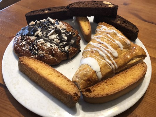 Villa D'oro Italian Deli and Bakery by null