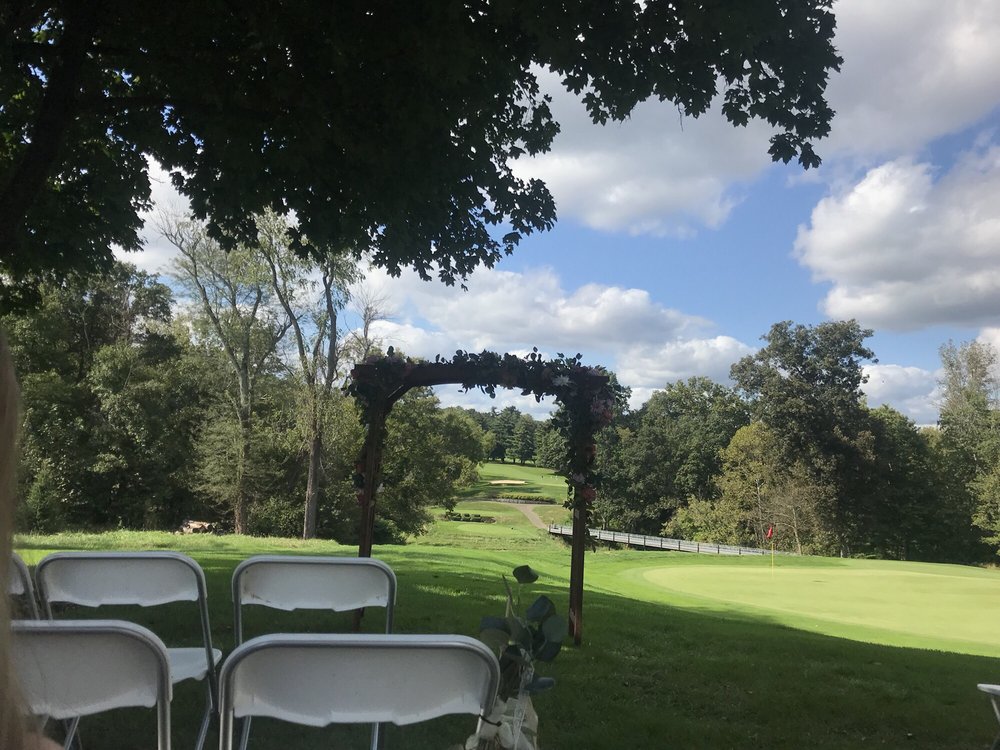 ZANESVILLE COUNTRY CLUB Updated October 2024 1300 Country Club Dr