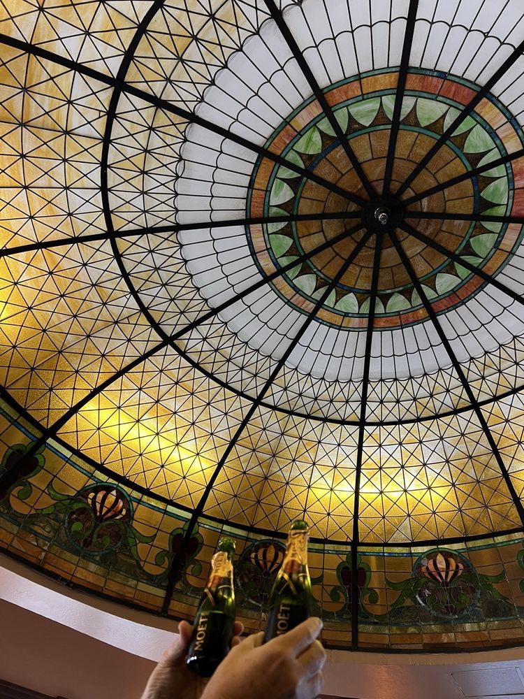 Tiffany’s Bistro Logo