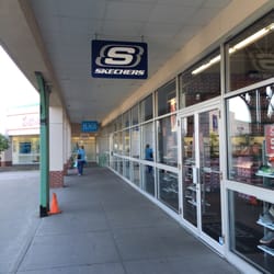SKECHERS Factory Outlet