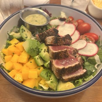 Hudson House - Seared Ahi & Ginger salad - Bars Near Me - Frisco, Texas Hudson House - Seared Ahi & Ginger salad - Bars Near Me - Frisco, Texas