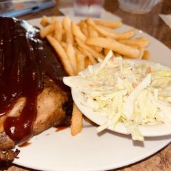 Tin Cup Bar & Grill