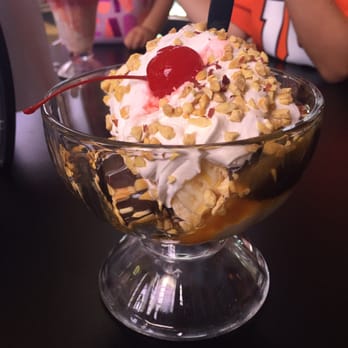 The Durham Museum - Old-fashioned brownie sundae at the soda fountain. It was ok. - Museums Near Me - Omaha, Nebraska The Durham Museum - Old-fashioned brownie sundae at the soda fountain. It was ok. - Museums Near Me - Omaha, Nebraska