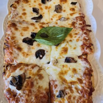 Glimmer Cafe - Veggie Flatbread - Cafes Near Me - Delray Beach, Florida