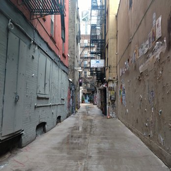 Freemans - On the way to the restaurant...Freemans alley - Breakfast & Brunch Near Me - New York, New York