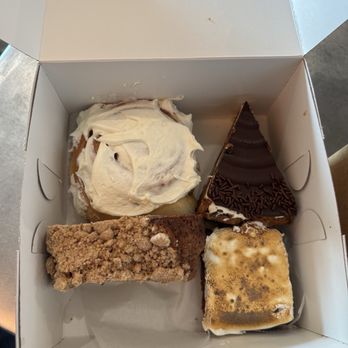The Batchmaker - S'mores S'mores Brownie /cinnamon roll/ cookie cake/ banana bread - Bakeries Near Me - Charlotte, North Carolina