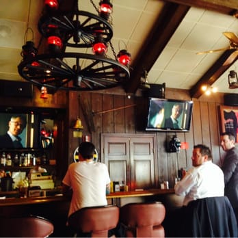 The Lantern - Bar area - Bars Near Me - Naperville, Illinois