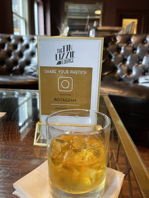 The Tin Lizzie Lounge by null