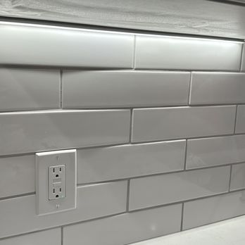 Wise Builders - uneven backsplash - General Contractors Near Me - San Jose, California Wise Builders - uneven backsplash - General Contractors Near Me - San Jose, California