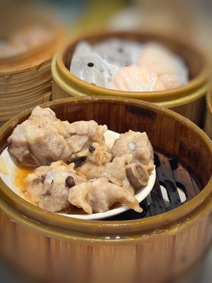 Tong Por Resto-Reception by null