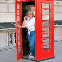 London famous telephone box