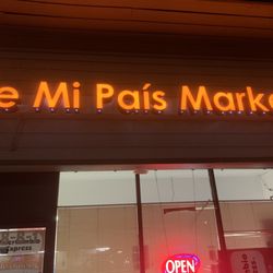 De Mi Pais Market - A lot of South American products