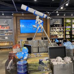 Piccolo Mondo Toys - Historic Downtown Hillsboro - Step into a space filled with laughter, learning, and play.