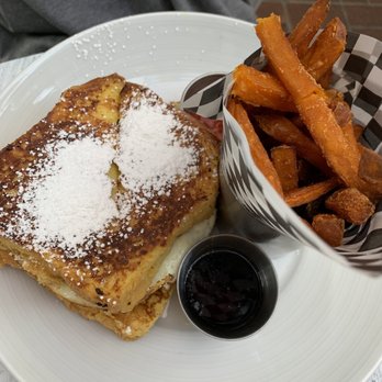 26 Beach Restaurant - #The 19 French Toast - New American Near Me - Venice, California 26 Beach Restaurant - #The 19 French Toast - New American Near Me - Venice, California