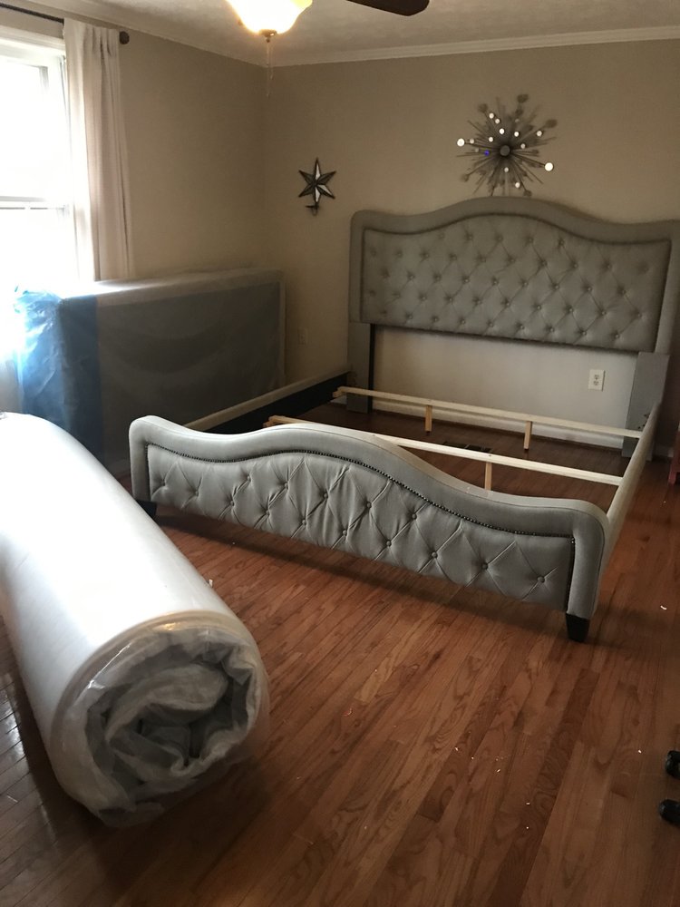 Bob S Discount Furniture And Mattress Store 28 Photos 143