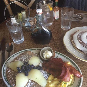 La Note - at some point you just gotta learn to say NO when someone asks if you wanna do brunch at La note. This was the last time I ever went - French Near Me - Berkeley, California