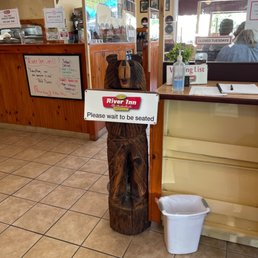 Hostess station Cute place Very clean