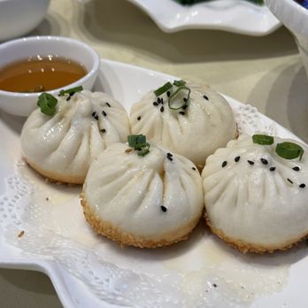 Shanghailander Palace - 901. Shanghailander Pan Fried Buns (6pcs) - Shanghainese Near Me - Arcadia, California