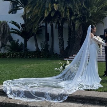 Luv Bridal - Veil - Bridal Near Me - Los Angeles, California