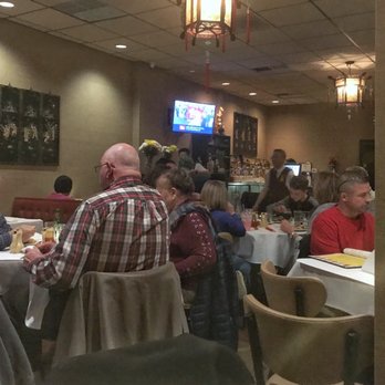 Gen Hoe Restaurant - Dining room - Chinese Near Me - Geneva, Illinois Gen Hoe Restaurant - Dining room - Chinese Near Me - Geneva, Illinois